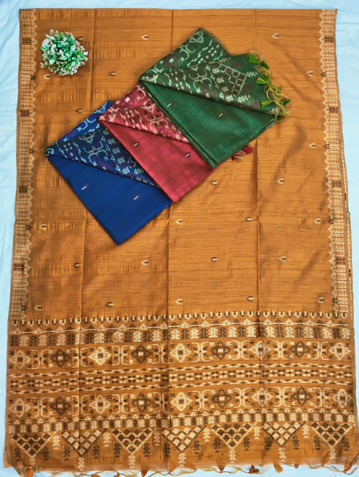 Elegance Matka Silk Saree With Full Body Weaving & Attached BP