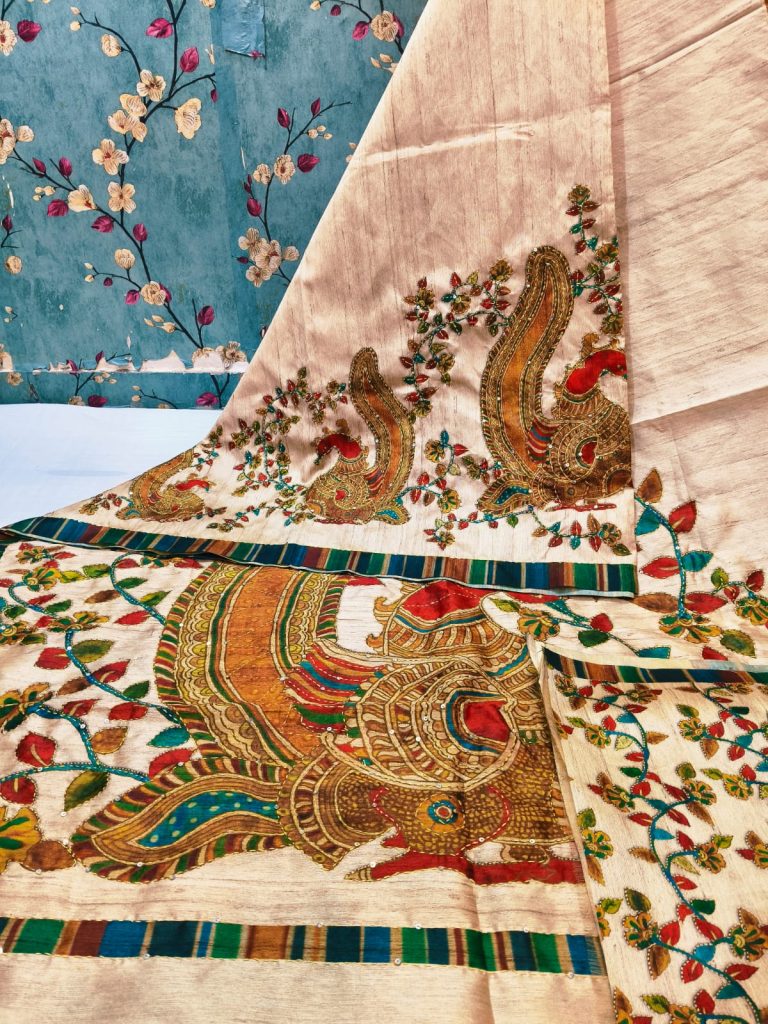 Beautiful Blended Tussar HAND KATHA WEAVING with attached BP