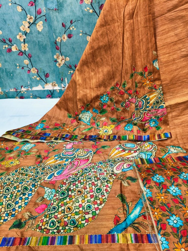 Beautiful Blended Tussar HAND KATHA WEAVING with attached BP
