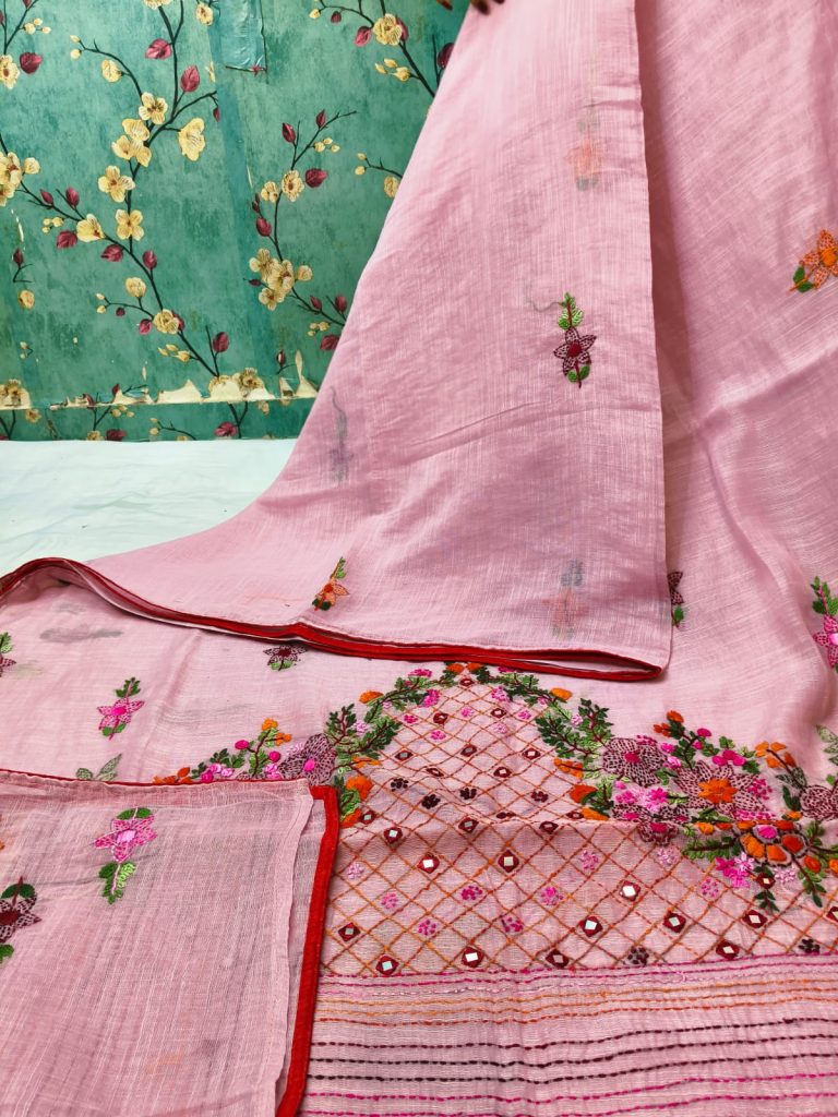 Beautiful linen silk sarees with elegance pallu  Hand embroidery  attached BP