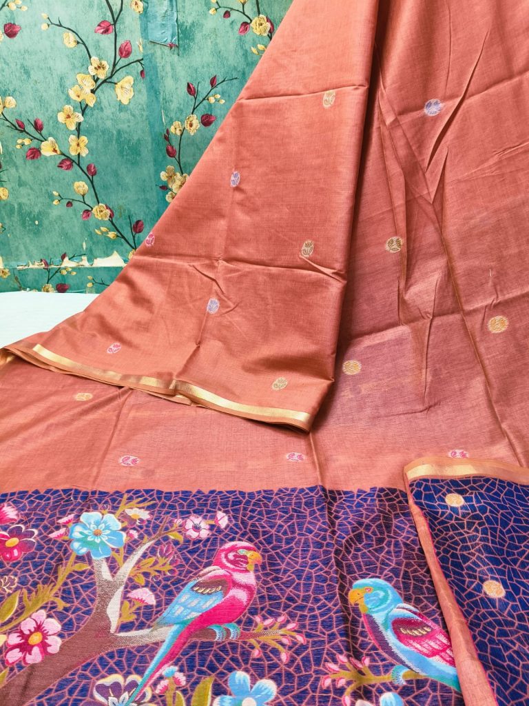 Beautiful muslin Jamdani weaving all over body with butta and elegance pallu with attached BP