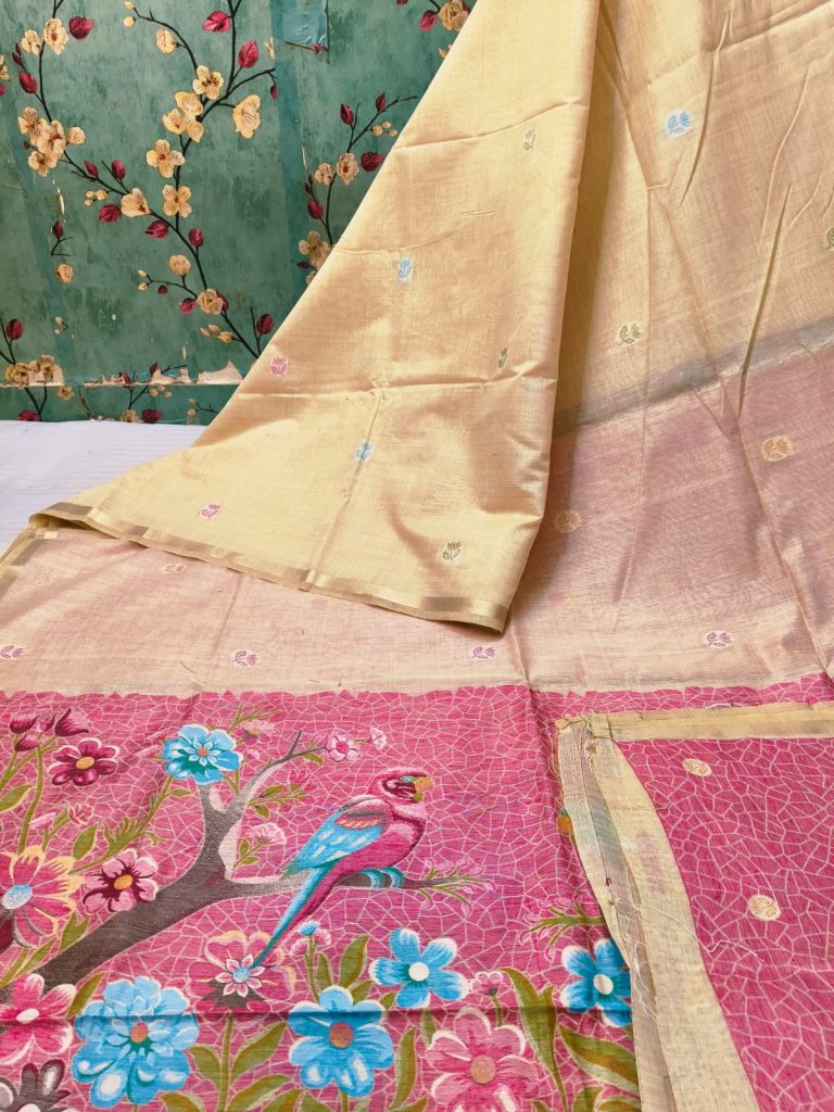 Beautiful muslin Jamdani weaving all over body with butta and elegance pallu with attached BP
