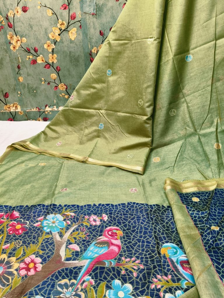 Beautiful muslin Jamdani weaving all over body with butta and elegance pallu with attached BP