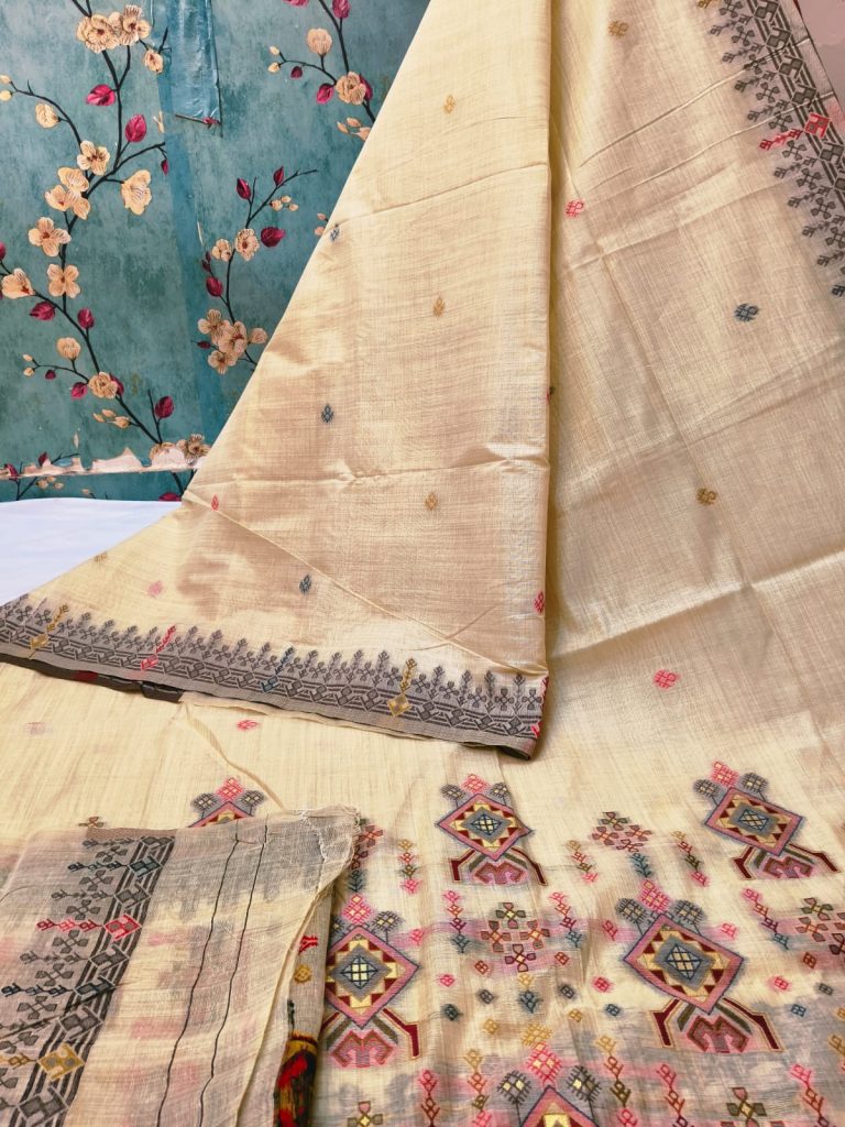 Exclusive jamdani silk weaving body and pallu weaving with attached BP