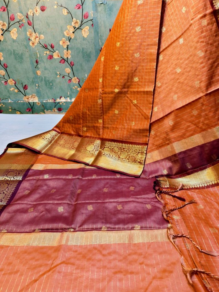 Beautiful Soft Banarsi Mangalgiri checks sarees attached contrast BP